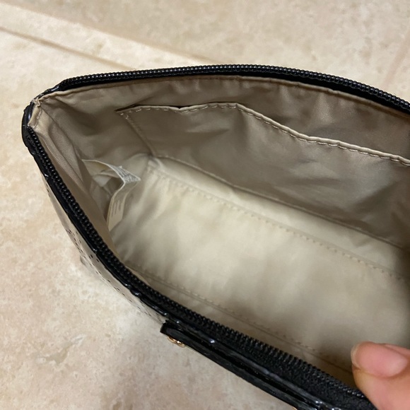 Kate Spade ♠️ make up bag. Preloved. - Picture 4 of 8